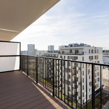 Optykow Spacious & Cosy With Parking By Renters Warszawa