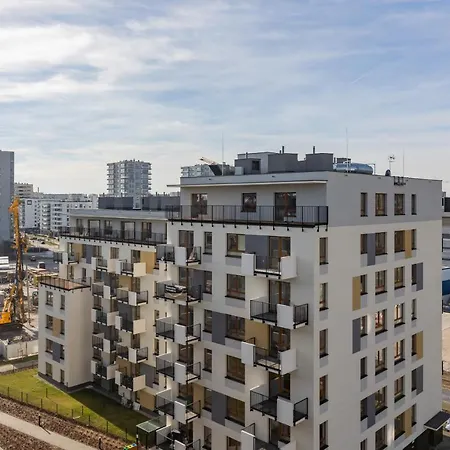 Optykow Spacious & Cosy With Parking By Renters Lejlighed