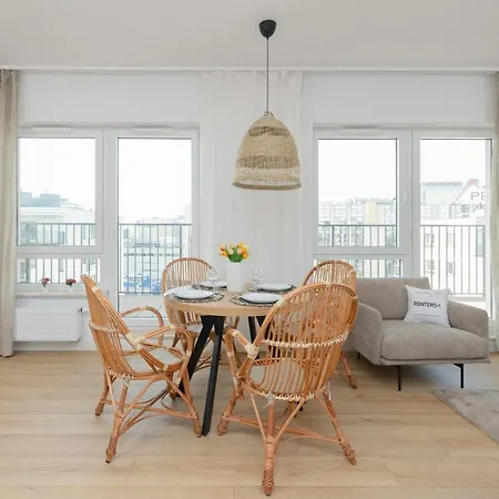 Optykow Spacious & Cosy With Parking By Renters Warszawa