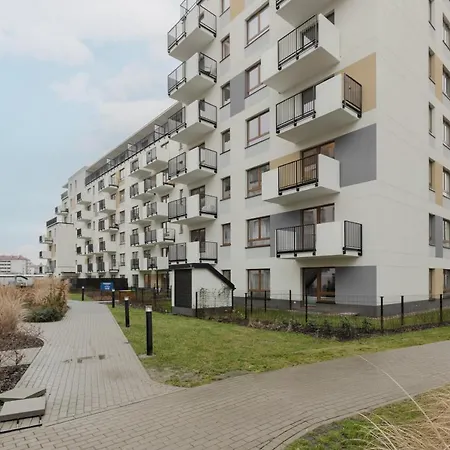 Lejlighed Optykow Spacious & Cosy With Parking By Renters *