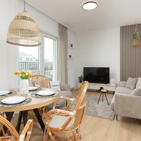 Lejlighed Optykow Spacious & Cosy With Parking By Renters *